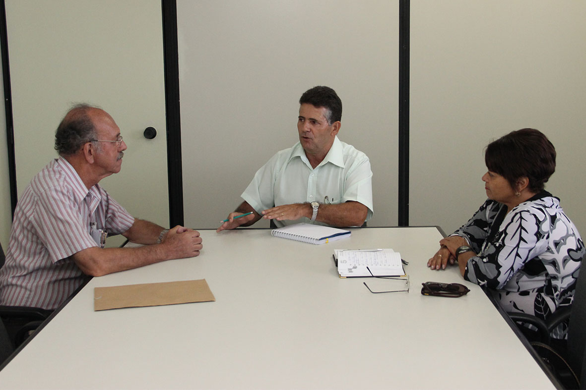Portal de Notícias PJF | Vice-prefeito recebe presidente da Unijuf  para fazer balanço de parceria em 2013 | VICE-PREFEITO - 5/2/2014